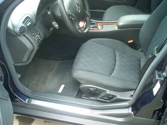 2003 Mercedes-Benz C-Class Pictures