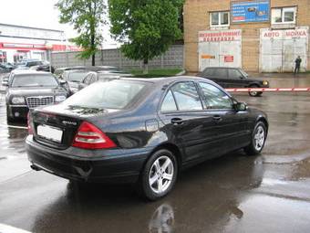 2003 Mercedes-Benz C-Class Pics