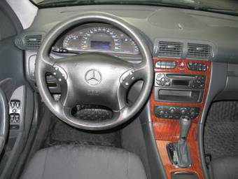 2003 Mercedes-Benz C-Class Pictures