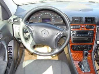 2003 Mercedes-Benz C-Class Pictures
