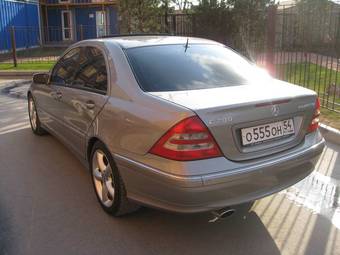 2003 Mercedes-Benz C-Class Photos