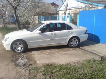 2003 Mercedes-Benz C-Class Photos