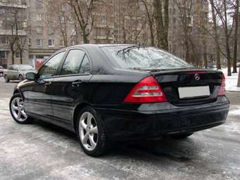 2004 Mercedes-Benz C-Class Pictures