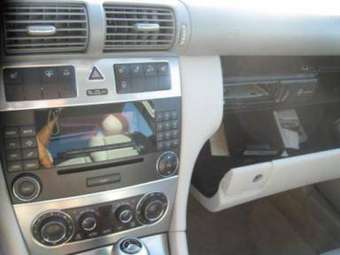 2004 Mercedes-Benz C-Class Pictures