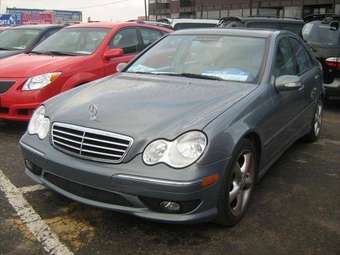 2004 Mercedes-Benz C-Class Pics