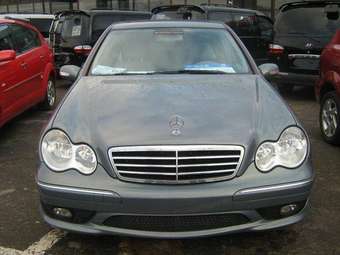 2004 Mercedes-Benz C-Class Pictures