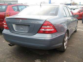 2004 Mercedes-Benz C-Class Pictures