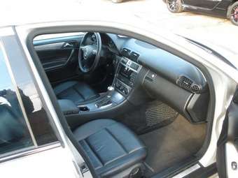 2004 Mercedes-Benz C-Class Pictures
