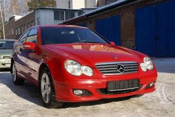 2004 Mercedes-Benz C-Class Pics