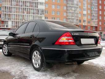 2004 Mercedes-Benz C-Class Pics