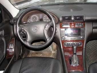 2004 Mercedes-Benz C-Class Pictures