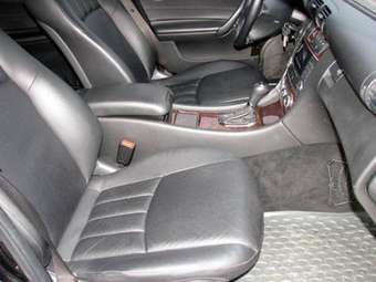 2004 Mercedes-Benz C-Class Photos
