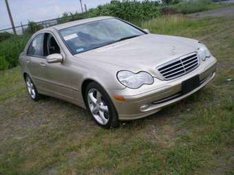 2004 Mercedes-Benz C-Class Pictures