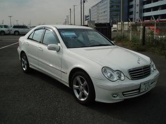 2004 Mercedes-Benz C-Class Images