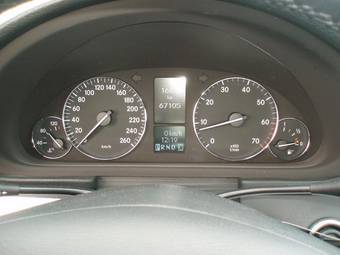 2004 Mercedes-Benz C-Class Pics