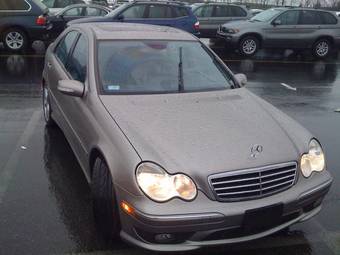 2004 Mercedes-Benz C-Class Pics