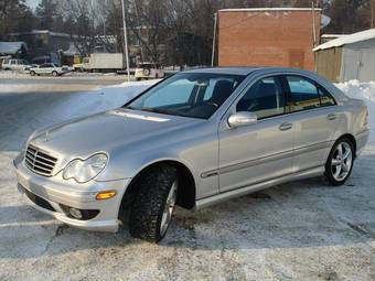2004 Mercedes-Benz C-Class Images