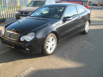2004 Mercedes-Benz C-Class Photos