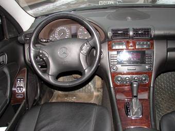 2004 Mercedes-Benz C-Class Photos