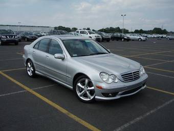 2004 Mercedes-Benz C-Class Pics