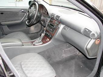 2004 Mercedes-Benz C-Class Images