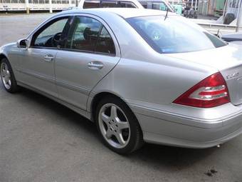 2004 Mercedes-Benz C-Class Pictures