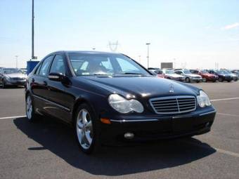 2004 Mercedes-Benz C-Class Photos