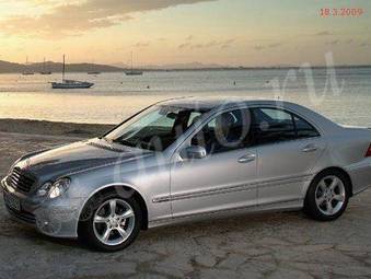 2004 Mercedes-Benz C-Class Photos