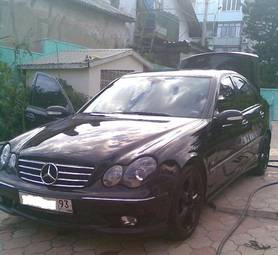2004 Mercedes-Benz C-Class Photos