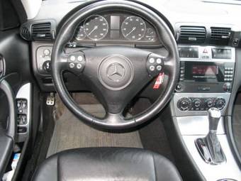 2004 Mercedes-Benz C-Class Pictures