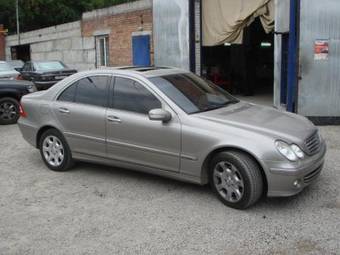 2004 Mercedes-Benz C-Class Pics