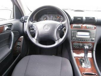 2004 Mercedes-Benz C-Class Photos