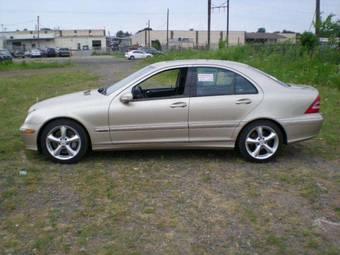 2004 Mercedes-Benz C-Class Pictures