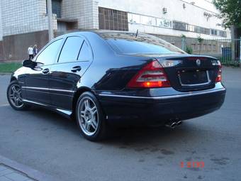 2004 Mercedes-Benz C-Class Pictures