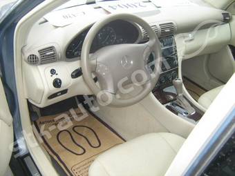 2004 Mercedes-Benz C-Class Photos