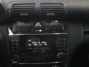 2004 Mercedes-Benz C-Class Photos