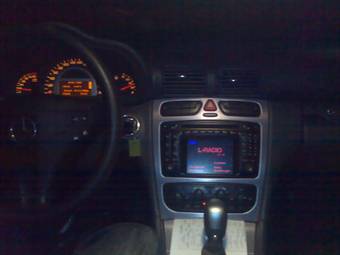 2004 Mercedes-Benz C-Class Photos