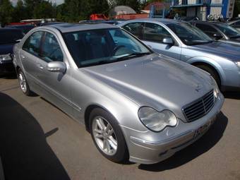 2004 Mercedes-Benz C-Class Photos