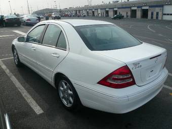 2004 Mercedes-Benz C-Class Photos