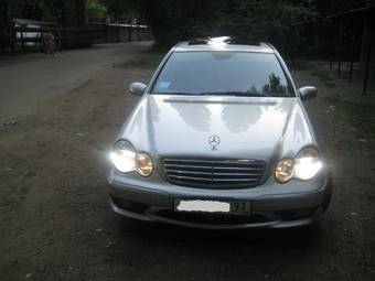 2004 Mercedes-Benz C-Class Photos