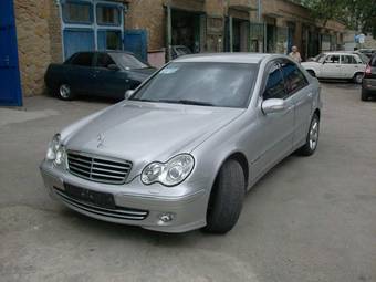 2004 Mercedes-Benz C-Class Pics