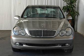 2004 Mercedes-Benz C-Class Photos