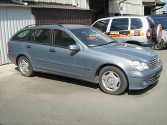 2004 Mercedes-Benz C-Class Photos