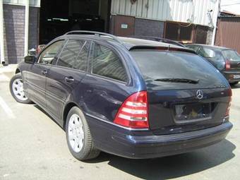 2004 Mercedes-Benz C-Class Photos