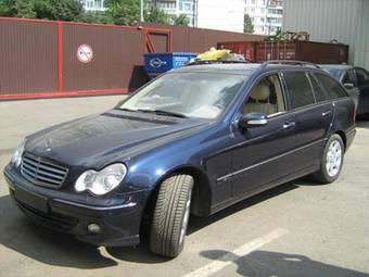 2004 Mercedes-Benz C-Class Pictures