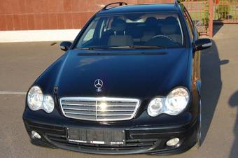 2004 Mercedes-Benz C-Class Photos