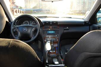 2004 Mercedes-Benz C-Class Wallpapers