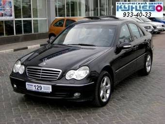 2004 Mercedes-Benz C-Class Pictures