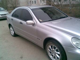 2004 Mercedes-Benz C-Class Images