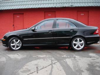 2004 Mercedes-Benz C-Class Photos